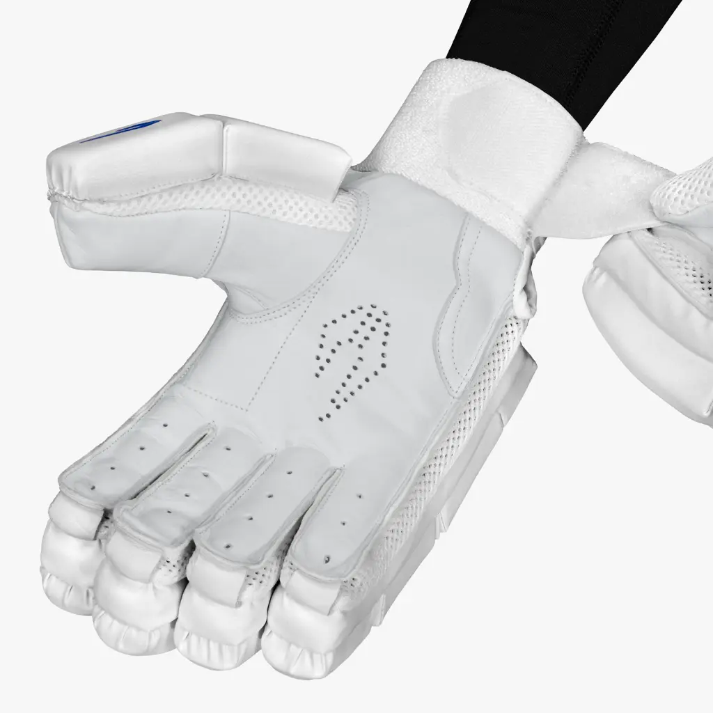 DSC-BLU-4000-BATTING-GLOVES-UK-RANGE-4 - Copy.webp