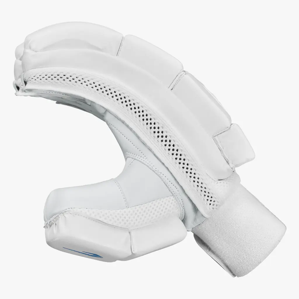 DSC-BLU-4000-BATTING-GLOVES-UK-RANGE-3 - Copy.webp