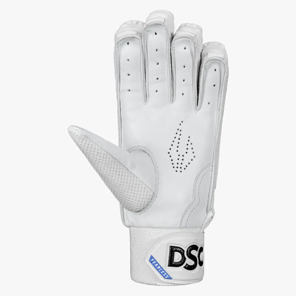 DSC-BLU-4000-BATTING-GLOVES-UK-RANGE-1 - Copy.webp