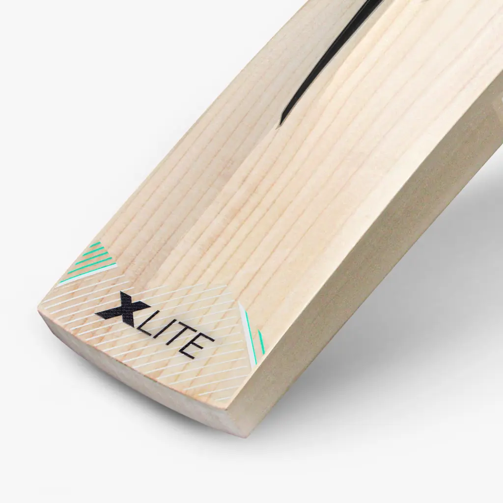 DSC-X-lite-3.0-UK-RANGE-CRICKET-BAT-3.webp