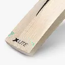 DSC-X-lite-3.0-UK-RANGE-CRICKET-BAT-3.webp