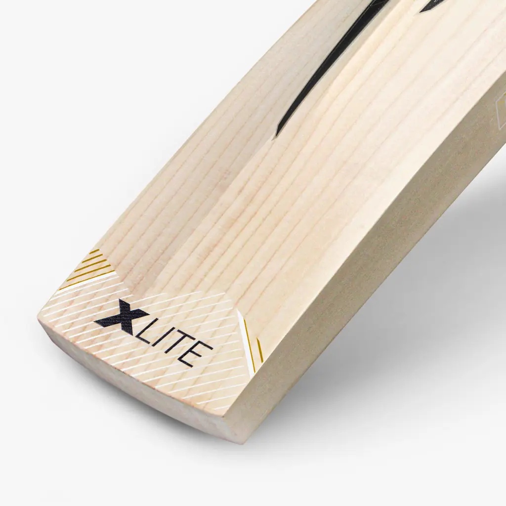DSC-X-lite-1.0-UK-RANGE-CRICKET-BAT-3.webp