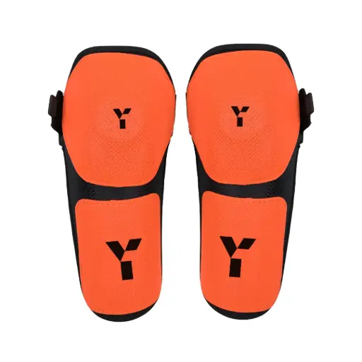 Y1 - PCD Knee Protectors